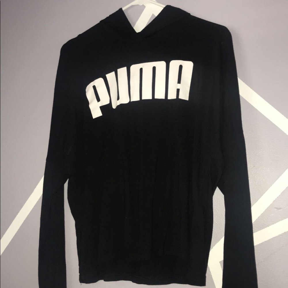 Puma sweatshirt size medium in women